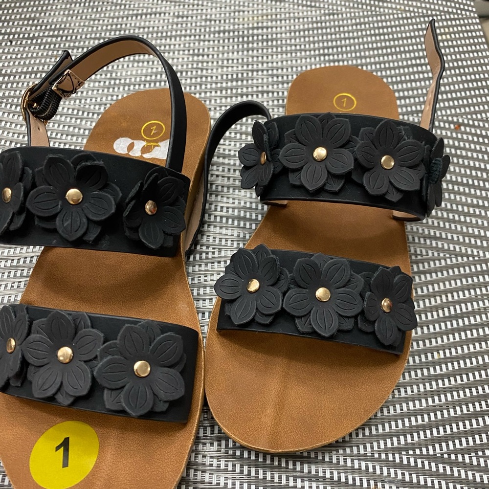 Black sandals
